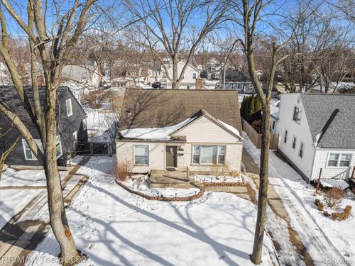 2076 Thomas Ave, Berkley, MI, 48072-1033 | Card Image