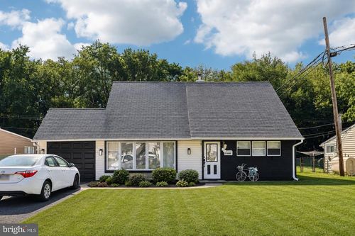 85 Kingwood Ln, LEVITTOWN, PA, 19055-2422 | Card Image