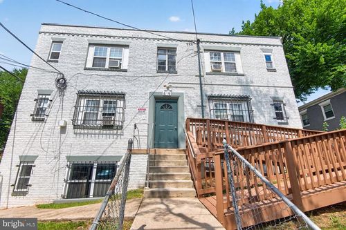 5-819 51st St Se, WASHINGTON, DC, 20019-5833 | Card Image