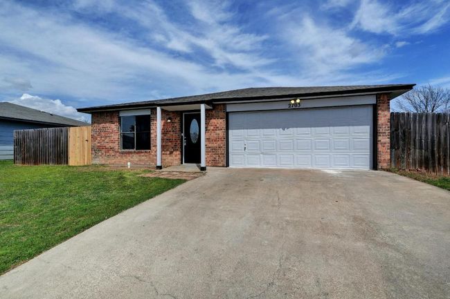 2703 Casey Dr, House other with 3 bedrooms, 2 bathrooms and 4 parking in Killeen TX | Image 4