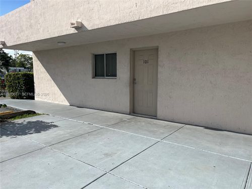 apt-101-6091 W 22nd Ct, Hialeah, FL, 33016-3988 | Card Image
