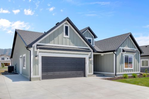 626 S 125 E, Hyde Park, UT, 84318 | Card Image