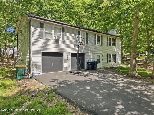 1709 Winona Ter, East Stroudsburg, PA, 18301-9115 | Card Image