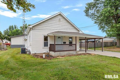 158 E Monroe St, Auburn, IL, 62615-1524 | Card Image