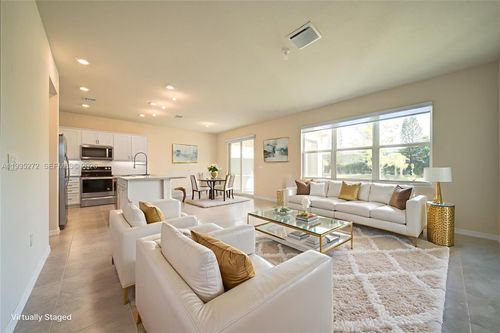 1023 Eucalyptus Dr, Hollywood, FL, 33021-7052 | Card Image