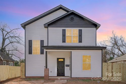 2012 Ashley Rd, Charlotte, NC, 28208-3714 | Card Image