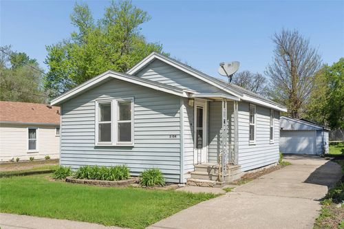 3104 Garfield Avenue, Des Moines, IA, 50317 | Card Image
