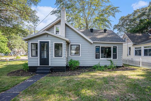 2559 Miner Ave, Muskegon, MI, 49441-1260 | Card Image