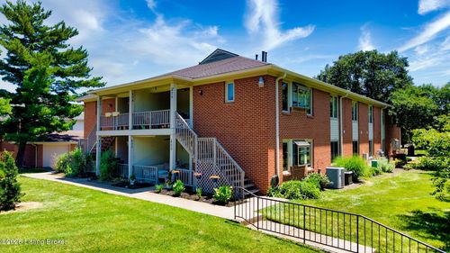 400 Rosewood Ct, Louisville, KY, 40223-3158 | Card Image