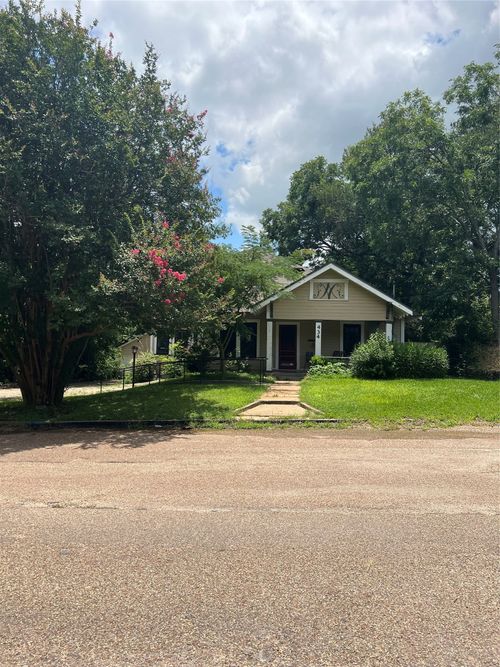 434 Norwood St, Marlin, TX, 76661-2218 | Card Image