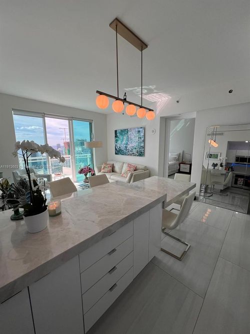 apt-5307-950 Brickell Bay Dr, Miami, FL, 33131-3964 | Card Image