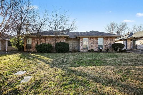5706 Bramblewood Ct, Arlington, TX, 76017-2038 | Card Image