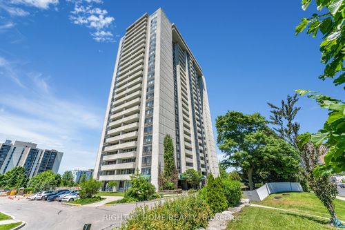 2209-3300 Don Mills Rd, North York, ON, M2J4X7 | Card Image