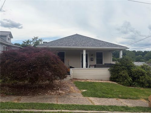 202 Broadway St, West Newton, PA, 15089-1404 | Card Image