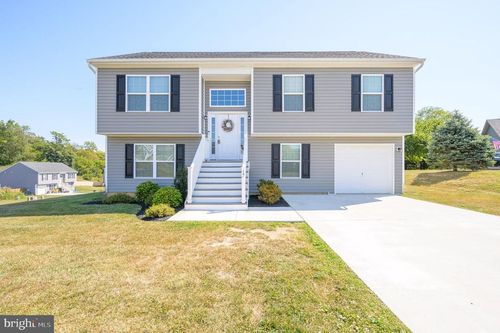 17 Infantry Ct, HEDGESVILLE, WV, 25427-3530 | Card Image