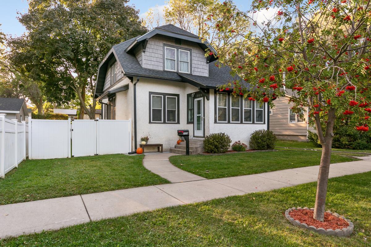 Linden St, Northfield, MN 55057