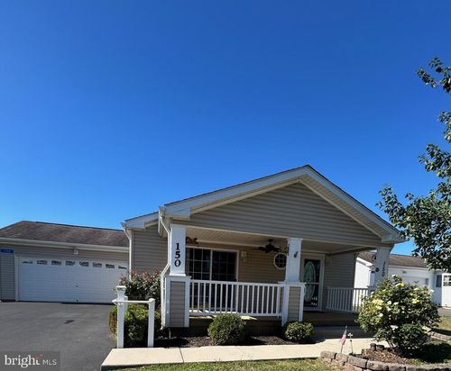 150 Random Rd, DOUGLASSVILLE, PA, 19518-1943 | Card Image