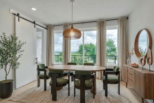 2242 Whites Creek Pike, Nashville, TN, 37207-4832 | Card Image