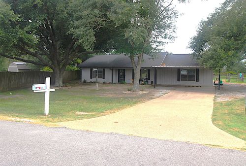 1319 N Tammye Ln, Madisonville, TX, 77864-3064 | Card Image