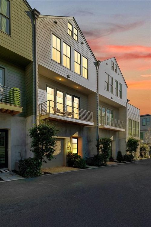 686 Exchange St Se, Atlanta, GA, 30315-1217 | Card Image