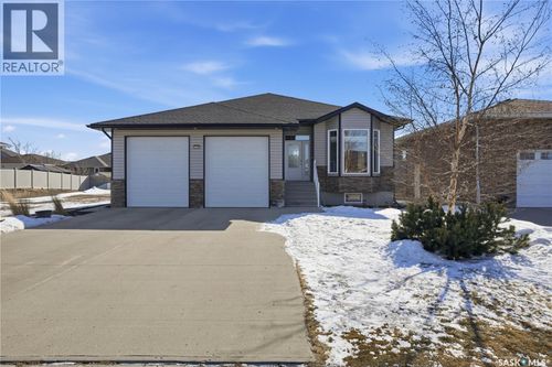 254 Wood Lily Dr, Moose Jaw, SK, S6J0A3 | Card Image