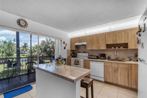 apt-126-17000 Nw 67th Ave, Hialeah, FL, 33015-4059 | Card Image