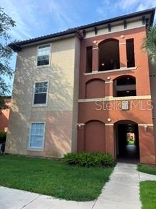 8-101-5536 Metrowest Boulevard, ORLANDO, FL, 32811 | Card Image