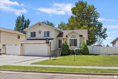 5213 S 2800 W, Roy, UT, 84067-1262 | Card Image