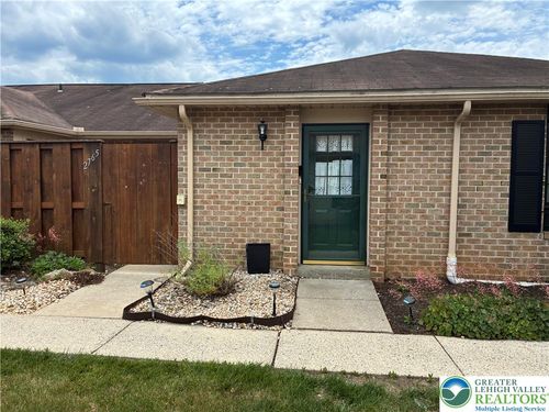 2765 Rolling Green Pl, Macungie, PA, 18062-1423 | Card Image