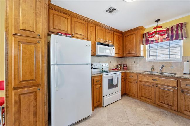 Guest house Kitchen | Image 41