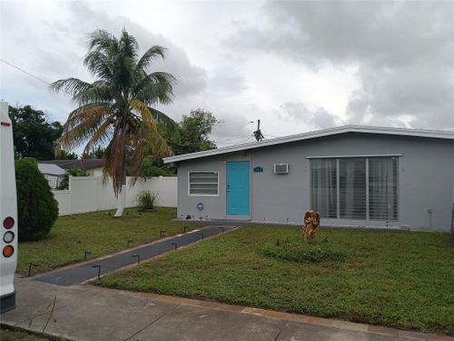 242 Ne 42nd St, Deerfield Beach, FL, 33064 | Card Image