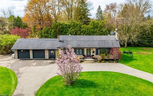 681 Highway 8, Rockton, ON, L0R1X0 | Card Image
