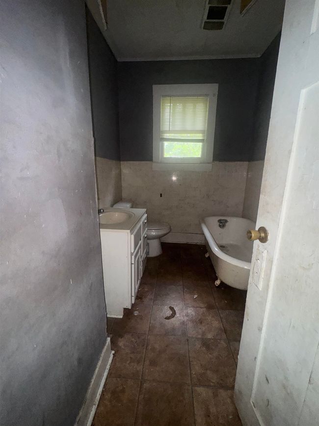 2726 13 Th St, House other with 2 bedrooms, 1 bathrooms and null parking in Port Arthur TX | Image 7