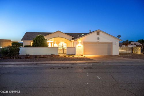 4561 Paseo Azul, Las Cruces, NM, 88011-0935 | Card Image