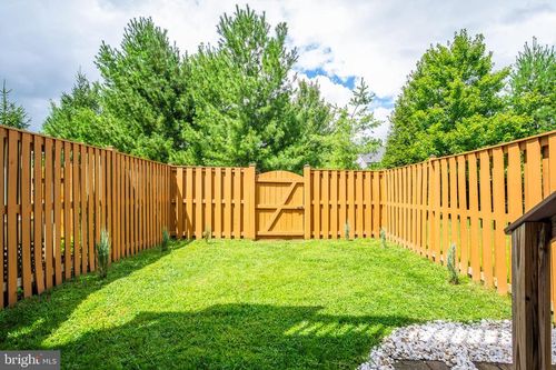209 Miles Hawk Ter, PURCELLVILLE, VA, 20132-9678 | Card Image