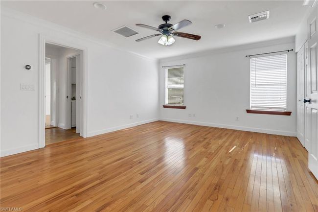 Large jetted tub, separate shower, dual sinks, tons of natural lighting | Image 17