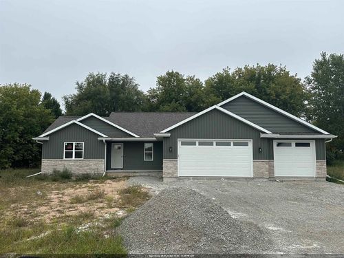 w7043 Otis Drive, Greenville, WI, 54942 | Card Image