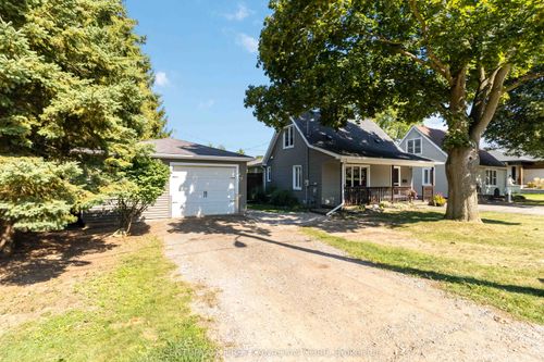 16 Churchill Dr, Paris, ON, N3L1J1 | Card Image