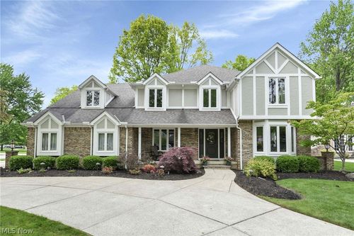 25832 Briarwood Ct, Westlake, OH, 44145-5707 | Card Image