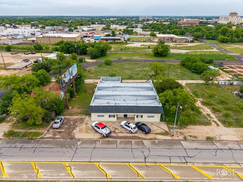 323 E 6th St, San Angelo, TX, 76903-4874 | Card Image