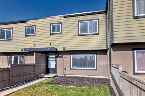 164 - 3809 45 Street Sw, Home with 3 bedrooms, 1 bathrooms and 1 parking in Calgary AB | Card Image
