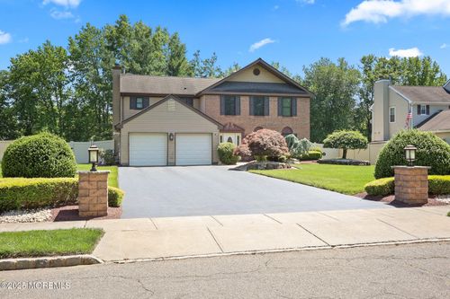 14 Sutton Drive, Manalapan, NJ, 07726 | Card Image