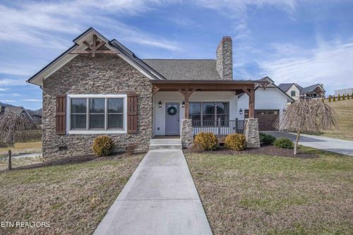 1562 Pullen Rd, Sevierville, TN, 37862-6120 | Card Image