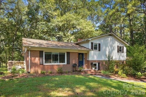 11060 Teresa Ln, Midland, NC, 28107-5768 | Card Image