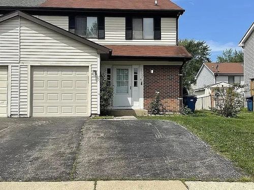 3738 Dory Cir E, Hanover Park, IL, 60133-6225 | Card Image