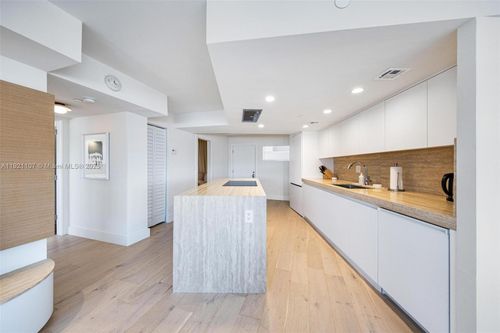 apt-14f-1881 Washington Ave, Miami Beach, FL, 33139-7446 | Card Image