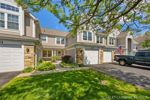 105 Concord Ln, Carol Stream, IL, 60188-3079 | Card Image