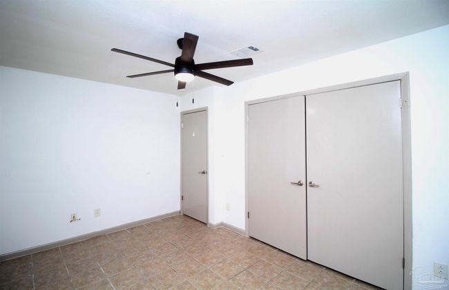 APT-12 - 4964 W Spencer Field Rd, House other with 2 bedrooms, 1 bathrooms and null parking in Pace FL | Image 13