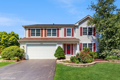 1291 White Chapel Ln, Algonquin, IL, 60102-6057 | Card Image