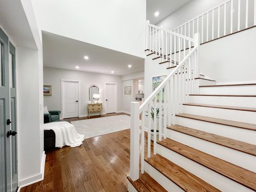82 Hampton Rd, Marlboro, NY, 12542-5909 | Card Image